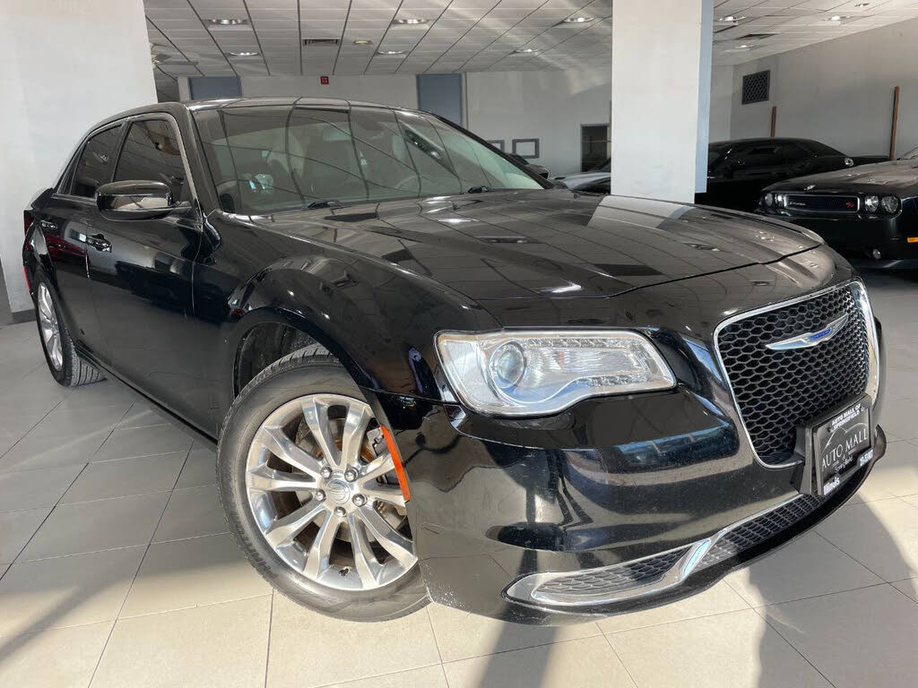 2018 Chrysler 300 Touring AWD
