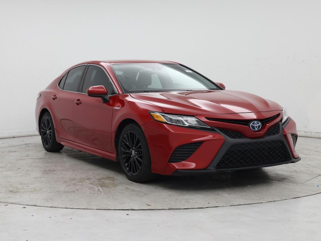 2019 Toyota Camry Hybrid SE FWD