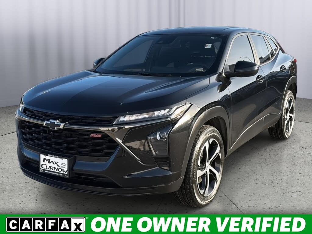 2024 Chevrolet Trax RS with 1RS FWD