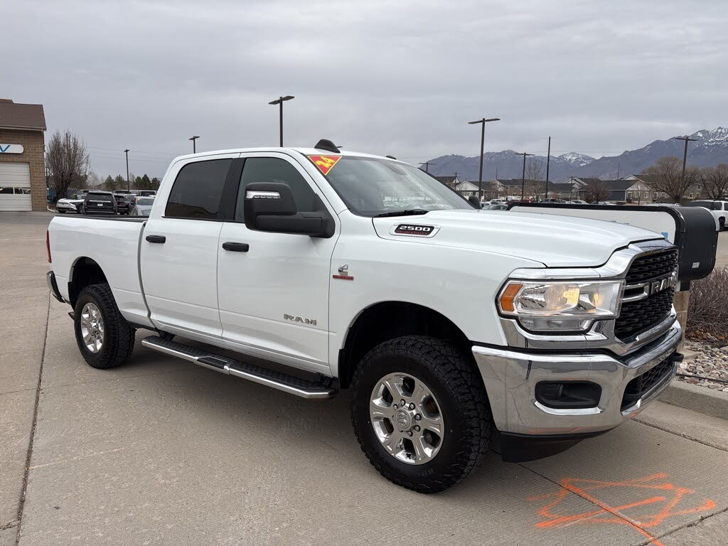 2024 RAM 2500 Big Horn Crew Cab 4WD