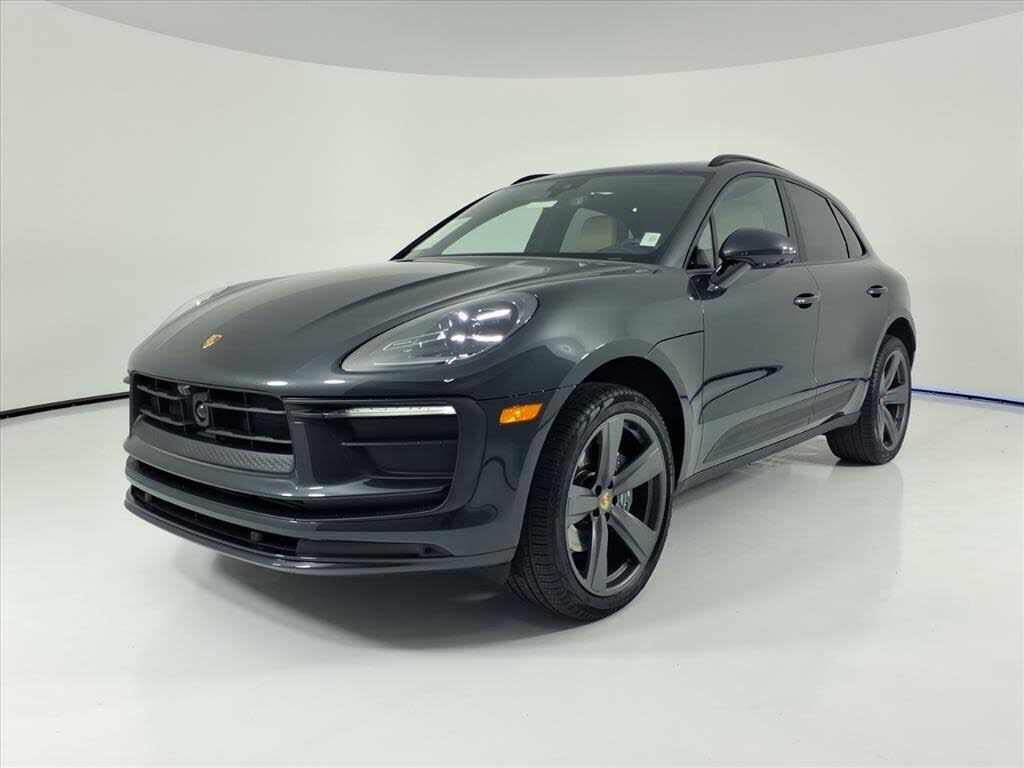 2025 Porsche Macan AWD