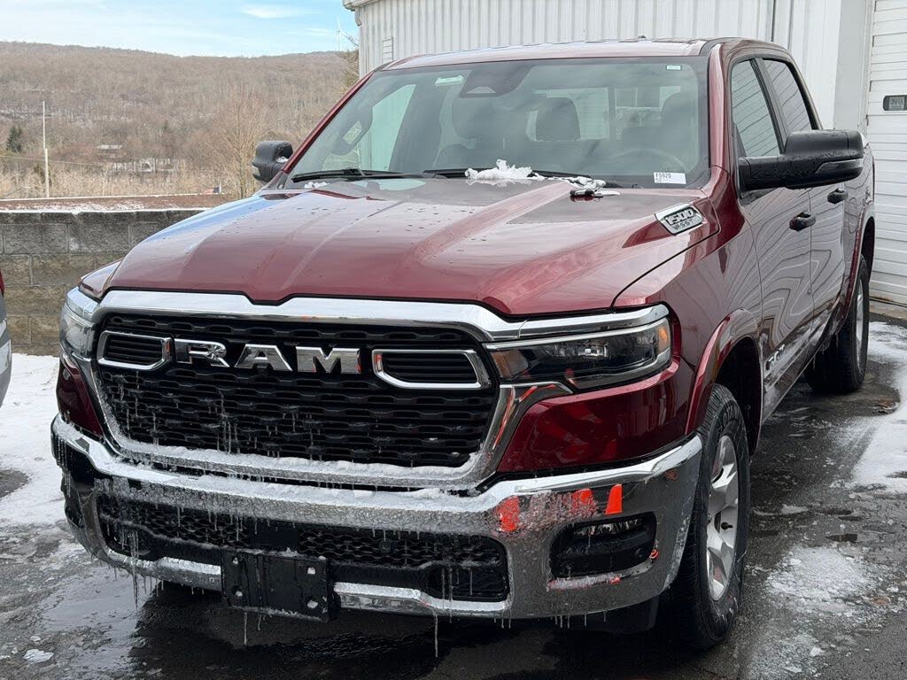 2025 RAM 1500 Big Horn Crew Cab 4WD