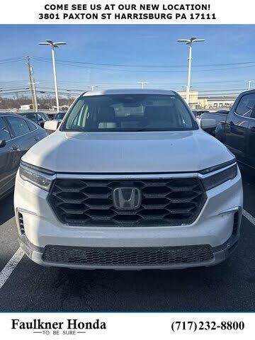 2023 Honda Pilot EX-L AWD with Captains Chairs