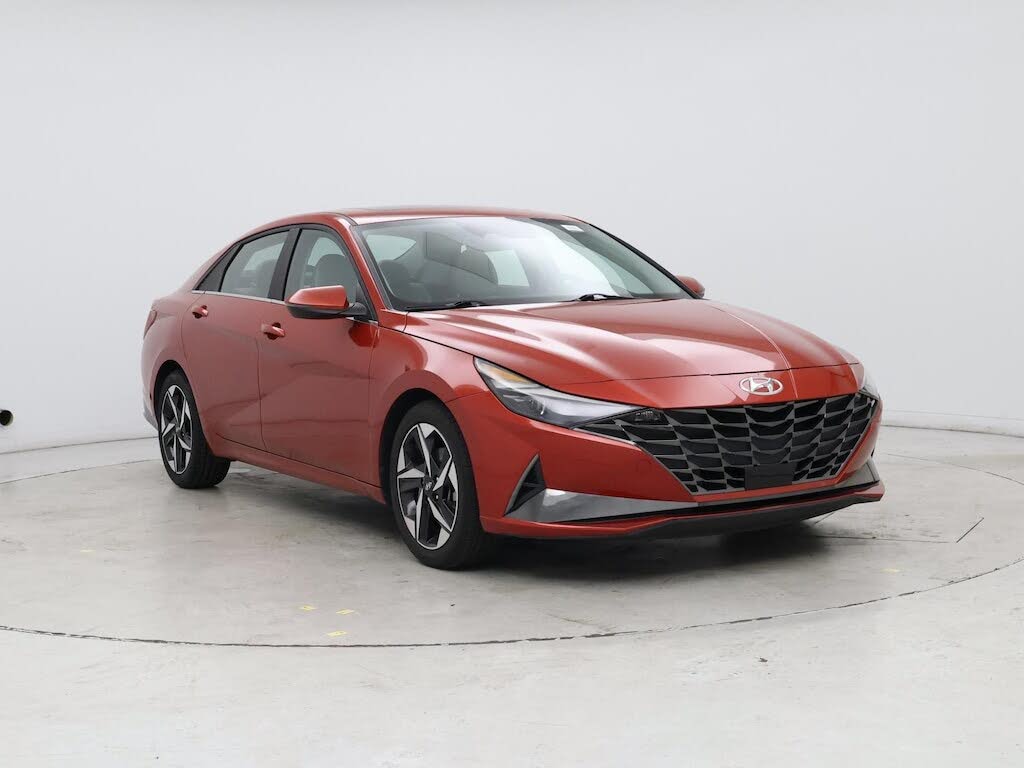 2022 Hyundai Elantra Limited FWD