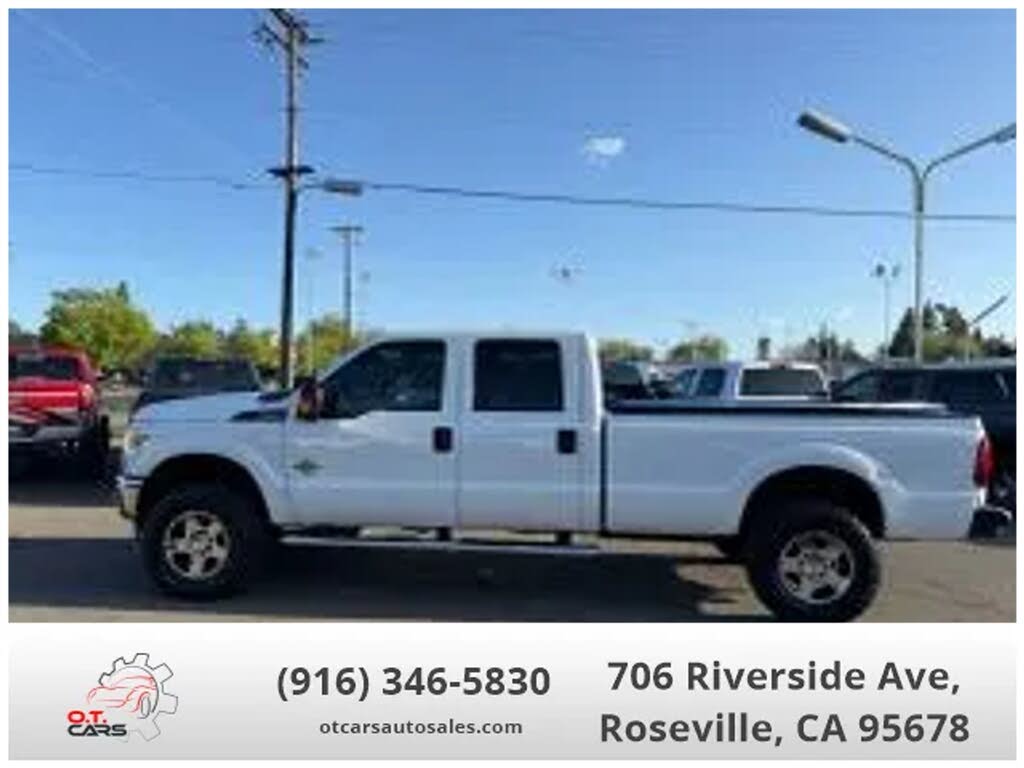 2013 Ford F-250 Super Duty Lariat Crew Cab 4WD