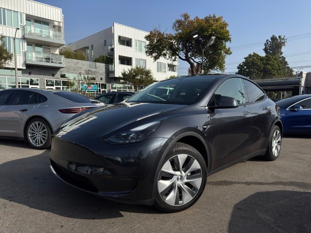2024 Tesla Model Y