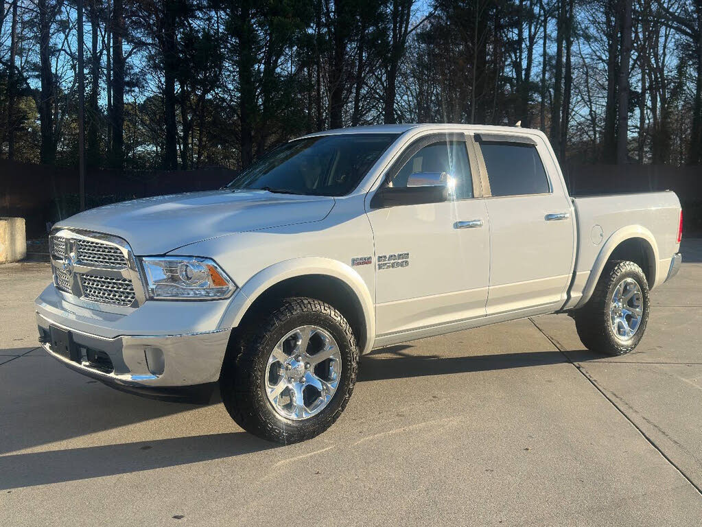 2015 RAM 1500 Laramie Crew Cab 4WD
