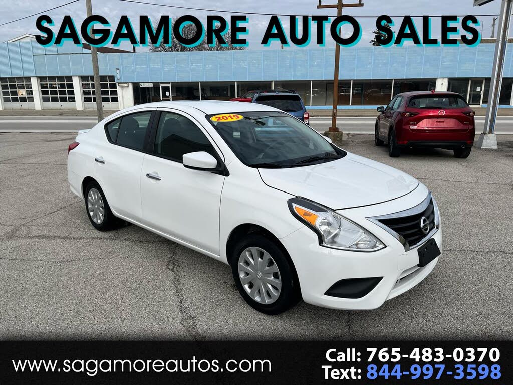2019 Nissan Versa SV FWD