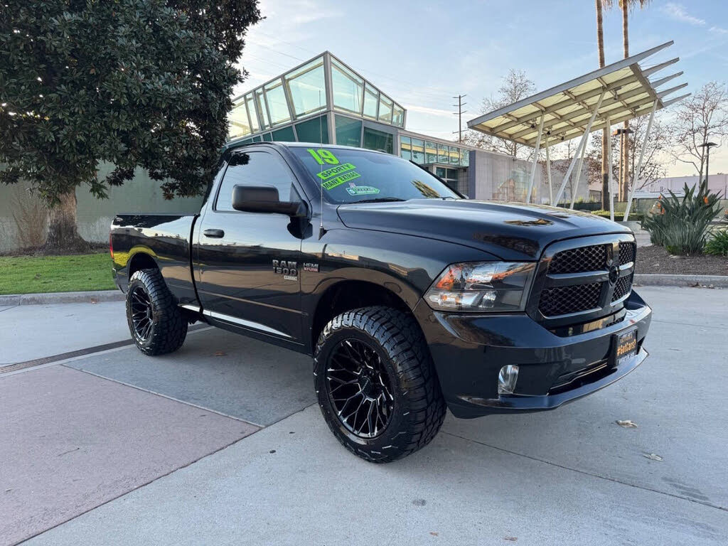 2019 RAM 1500 Classic Express RWD