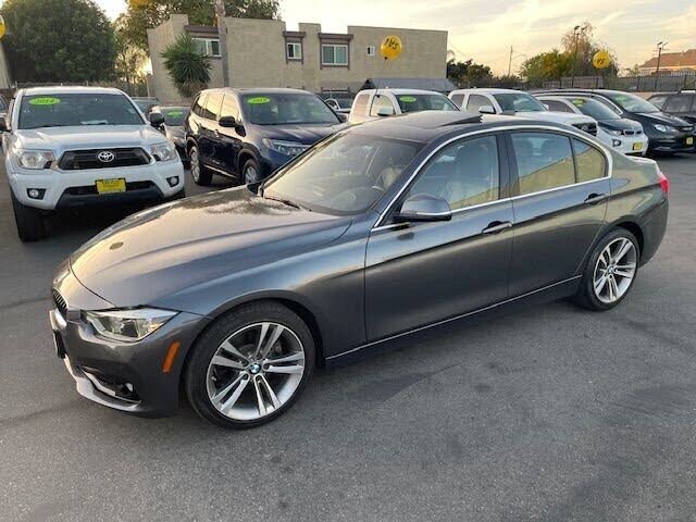 2018 BMW 3 Series 330i Sedan RWD