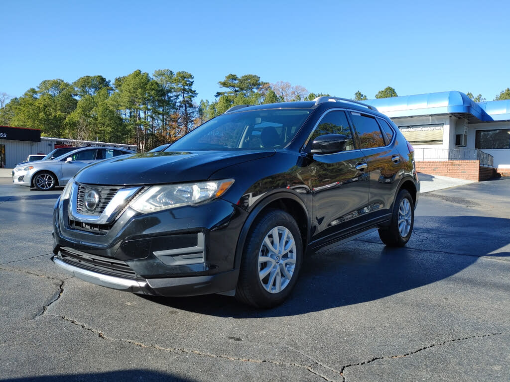 2020 Nissan Rogue SV FWD