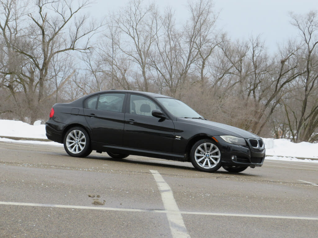 2011 BMW 3 Series 328i xDrive Sedan AWD