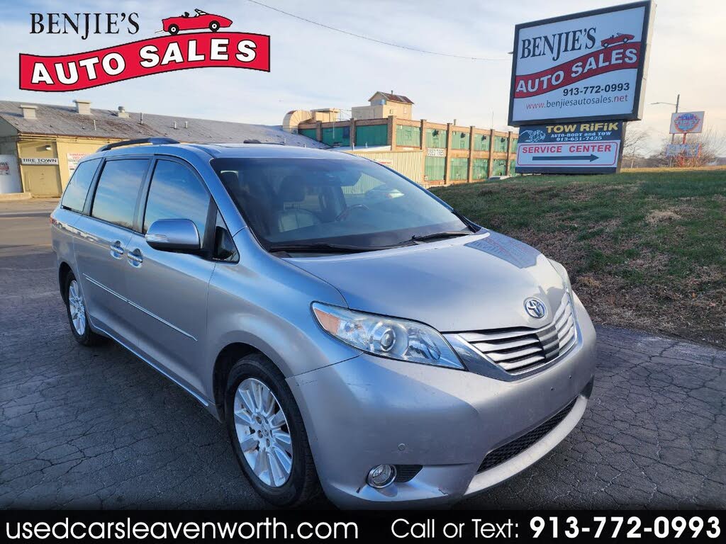 2014 Toyota Sienna XLE 8-Passenger FWD