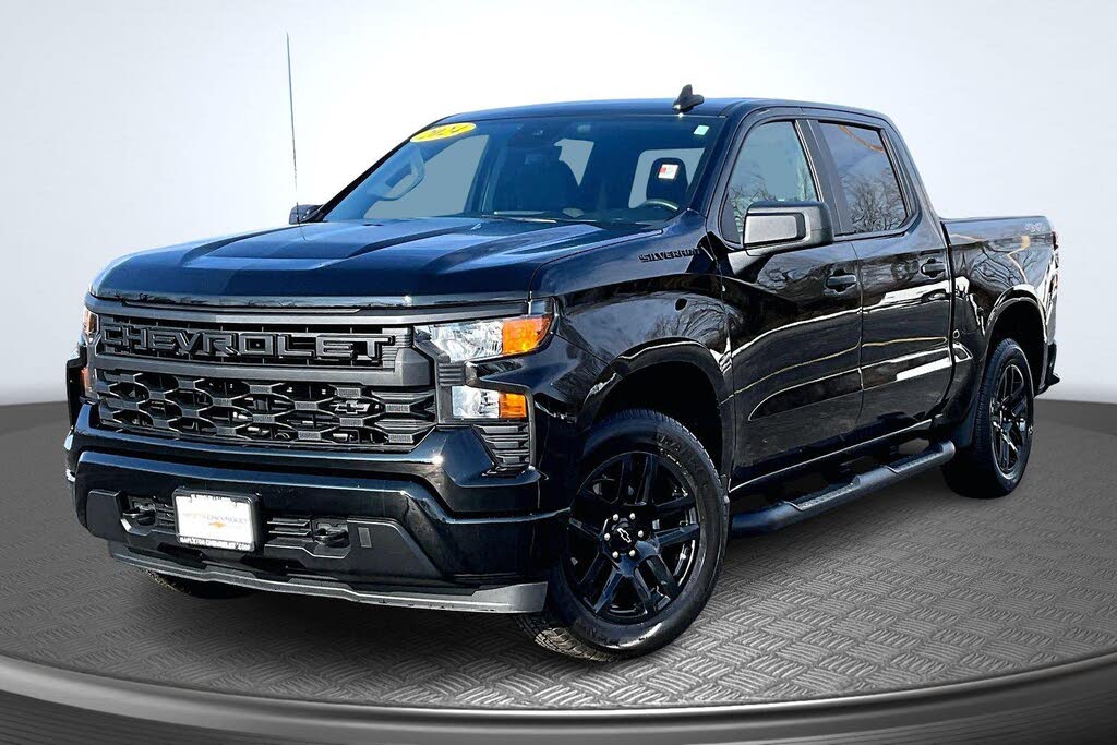 2024 Chevrolet Silverado 1500 Custom Crew Cab 4WD