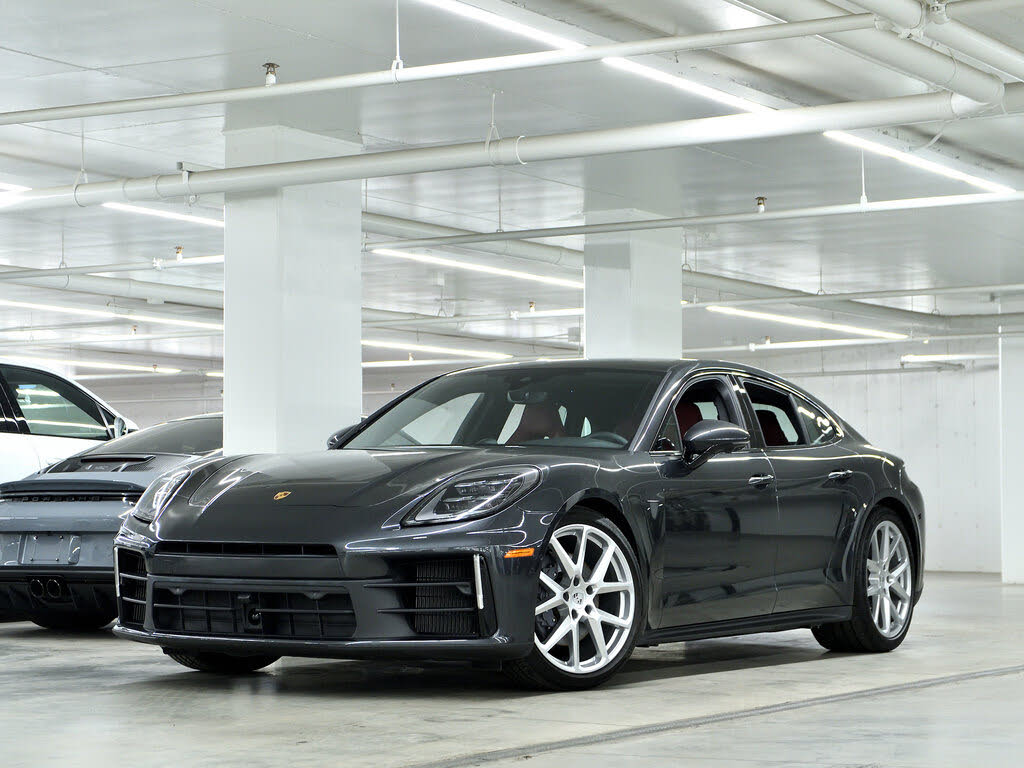 Porsche Panamera 4 AWD 2024