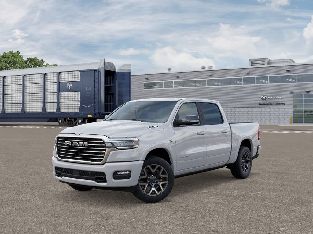 2026 RAM 1500 Laramie Crew Cab 4WD