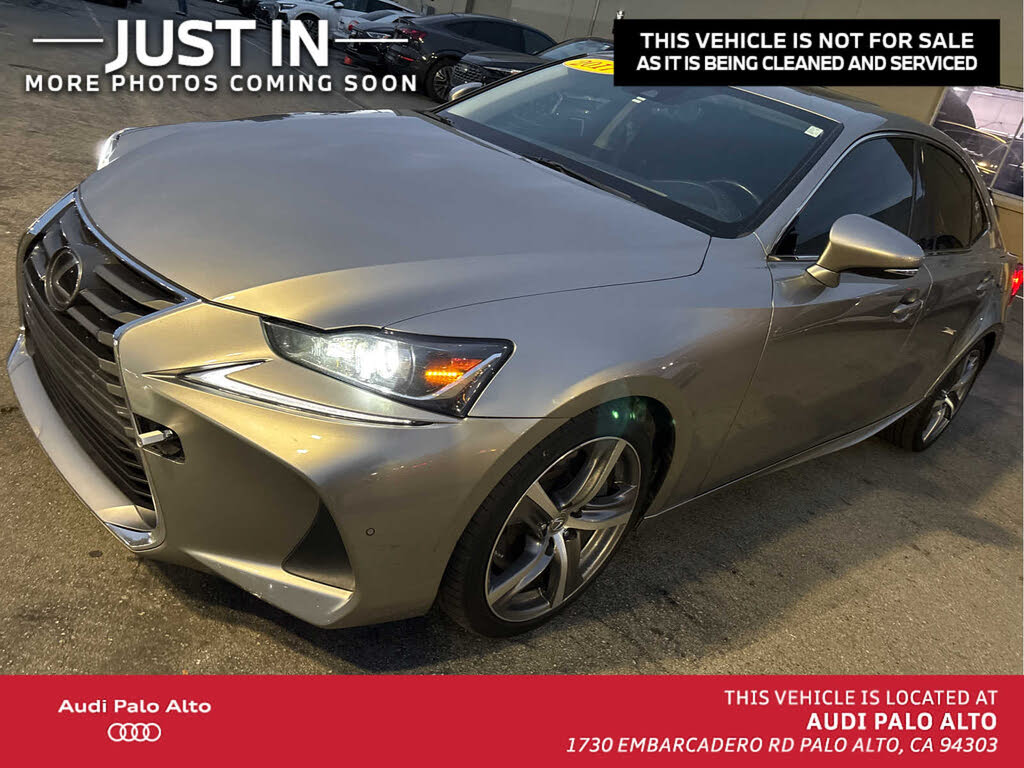 2017 Lexus IS 200t RWD