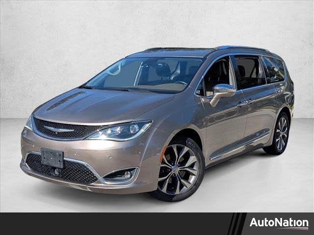 2017 Chrysler Pacifica Limited FWD