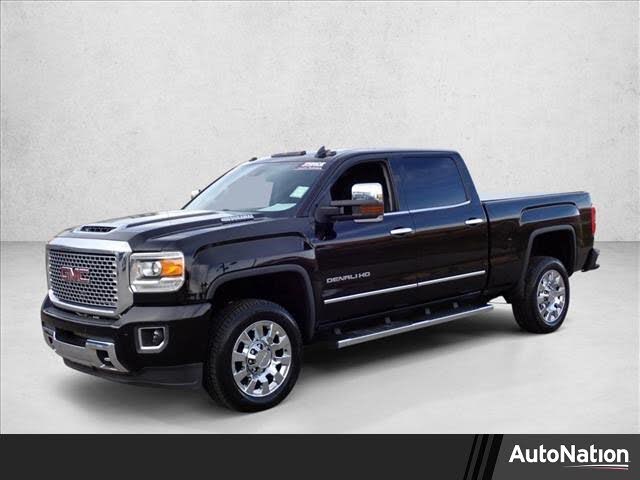 2017 GMC Sierra 2500HD Denali Crew Cab SB 4WD