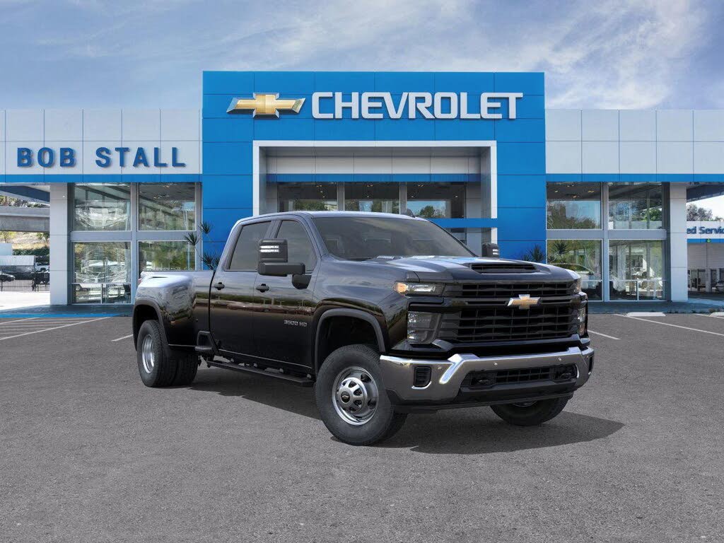 2026 Chevrolet Silverado 3500HD Work Truck Crew Cab 4WD