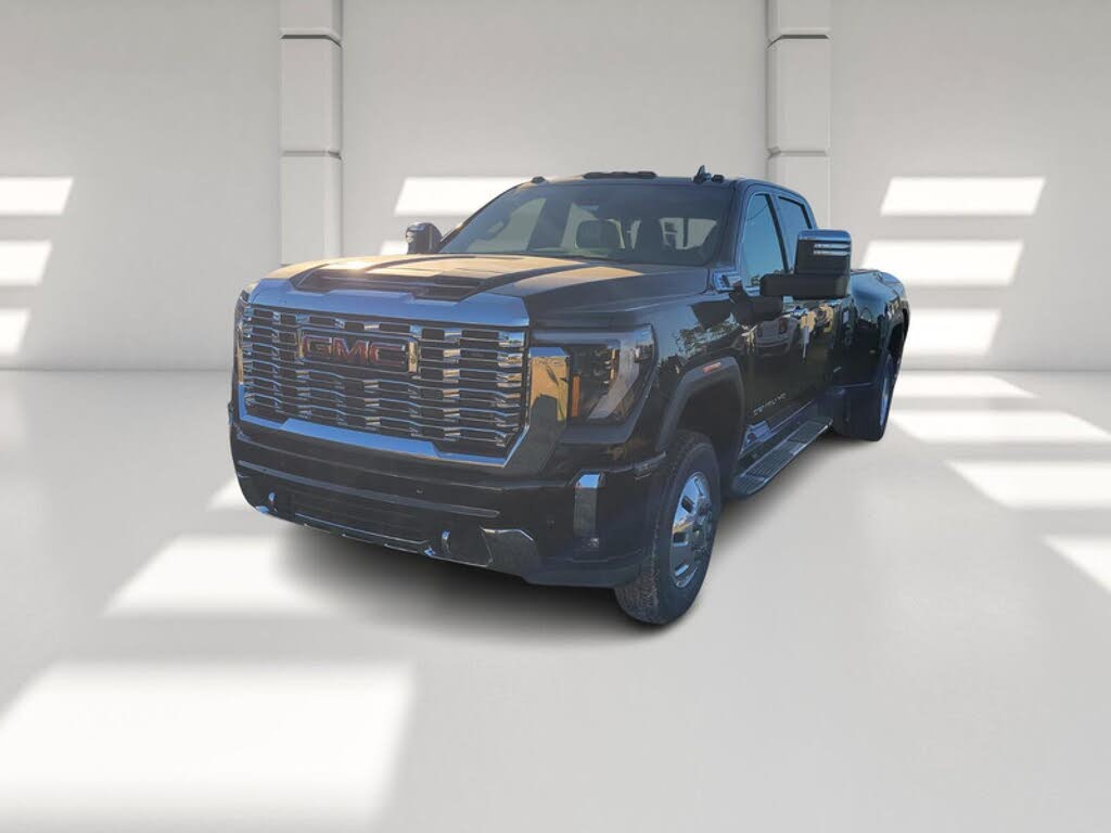 2026 GMC Sierra 3500HD Denali Crew Cab 4WD