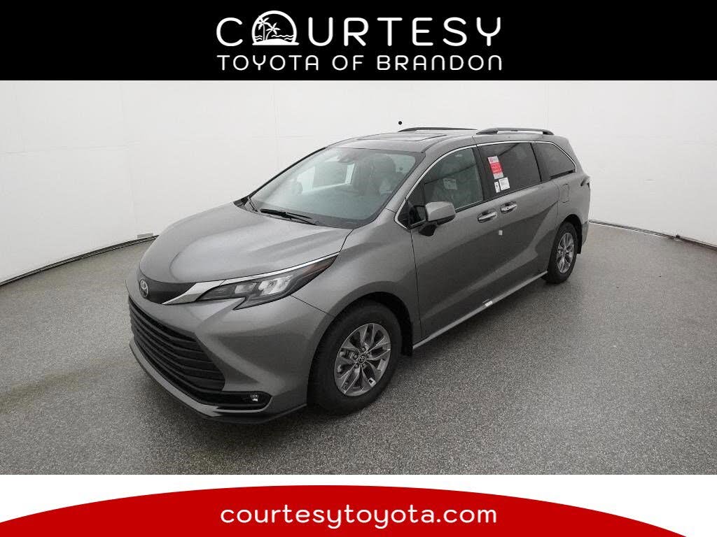 2026 Toyota Sienna XLE 7-Passenger FWD