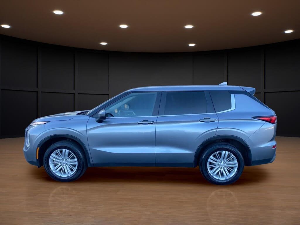 2024 Mitsubishi Outlander ES S-AWC