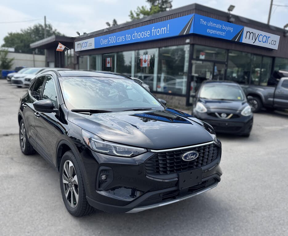 2025 Ford Escape Platinum AWD