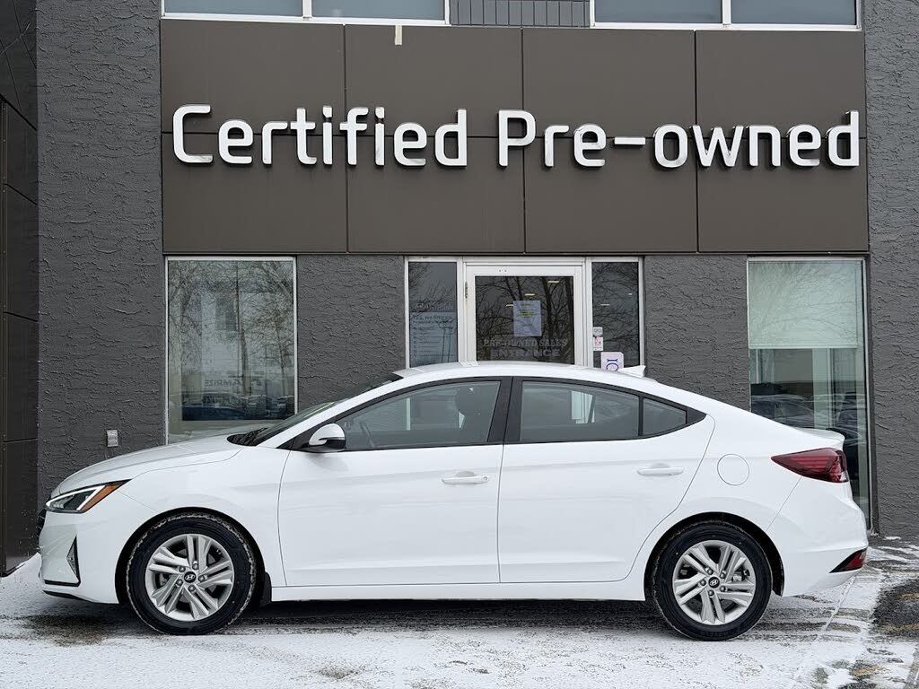 Hyundai Elantra Preferred FWD 2020