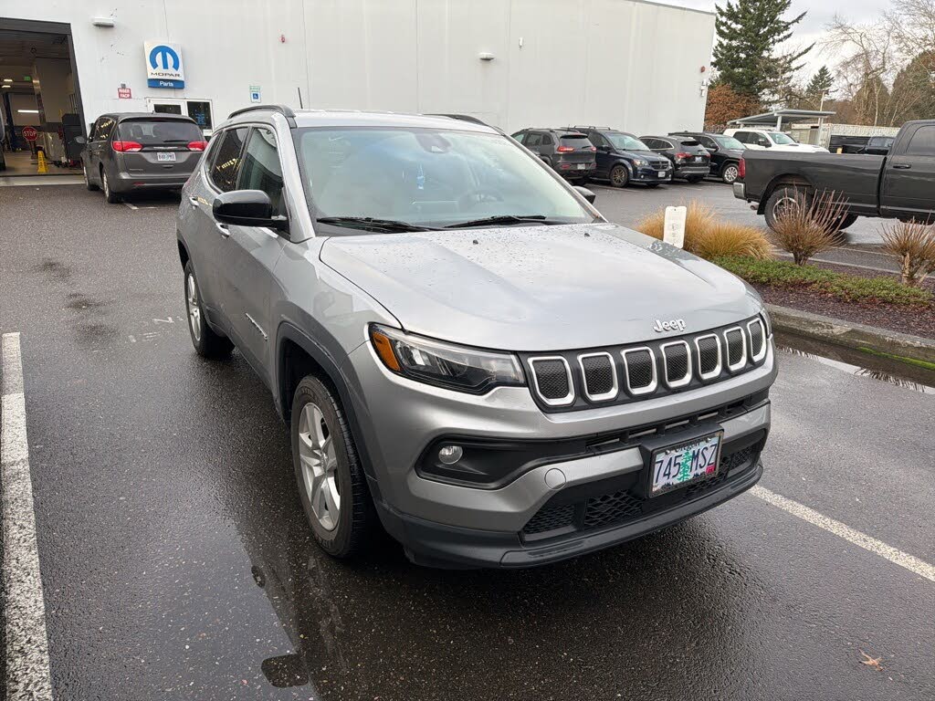 2022 Jeep Compass Latitude 4WD