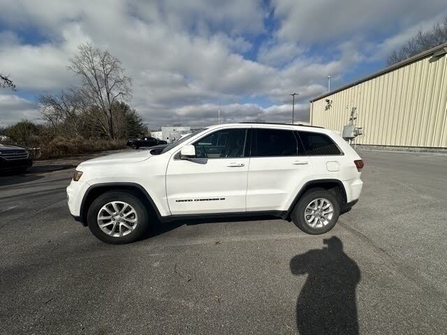 2022 Jeep Grand Cherokee WK Laredo E RWD