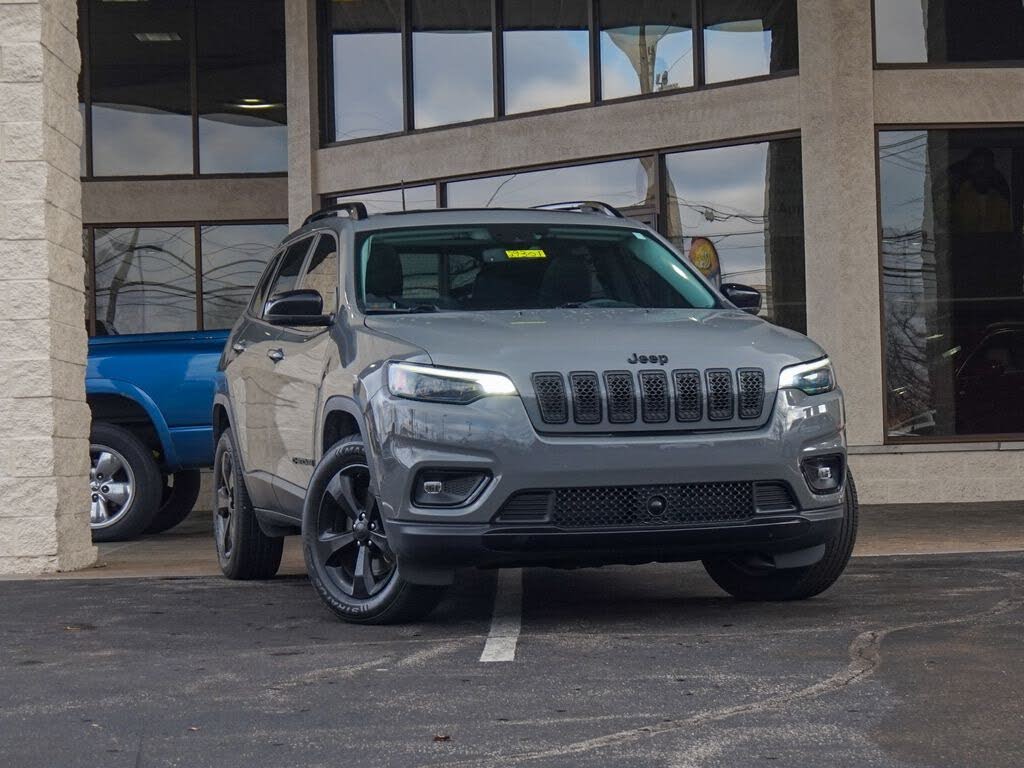 2023 Jeep Cherokee Altitude 4WD