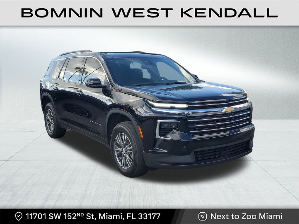 2025 Chevrolet Traverse LT FWD