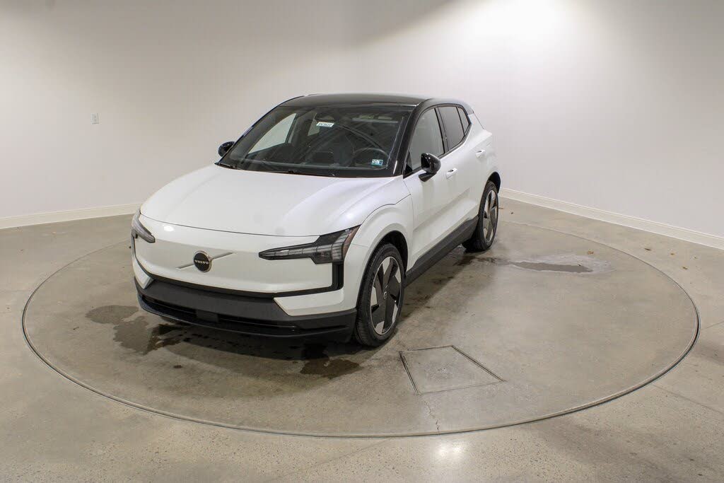 2026 Volvo EX30 Twin Plus eAWD