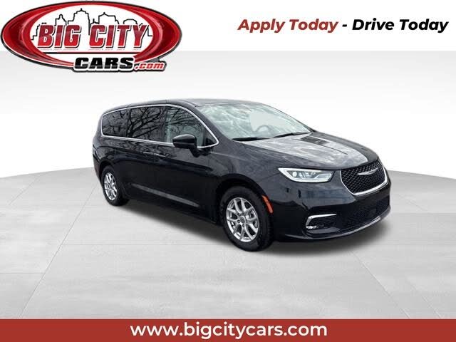 2023 Chrysler Pacifica Touring L FWD