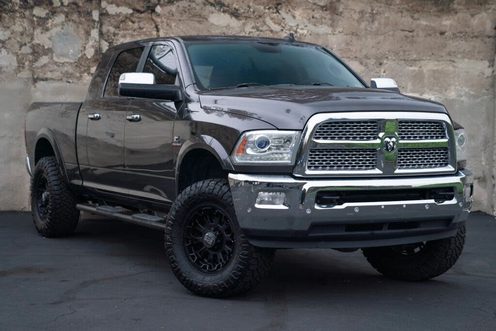2016 RAM 2500 Laramie Mega Cab 4WD