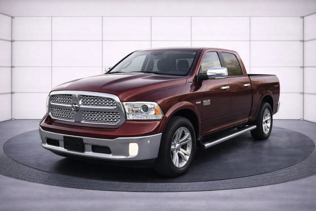 2017 RAM 1500 Laramie Crew Cab 4WD
