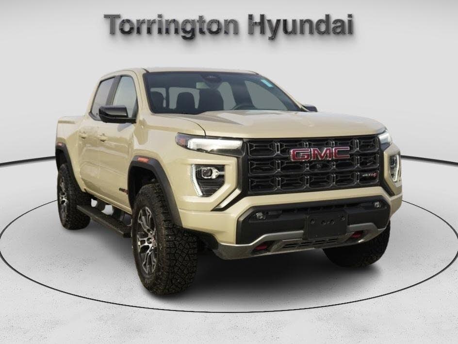 2024 GMC Canyon AT4 Crew Cab 4WD