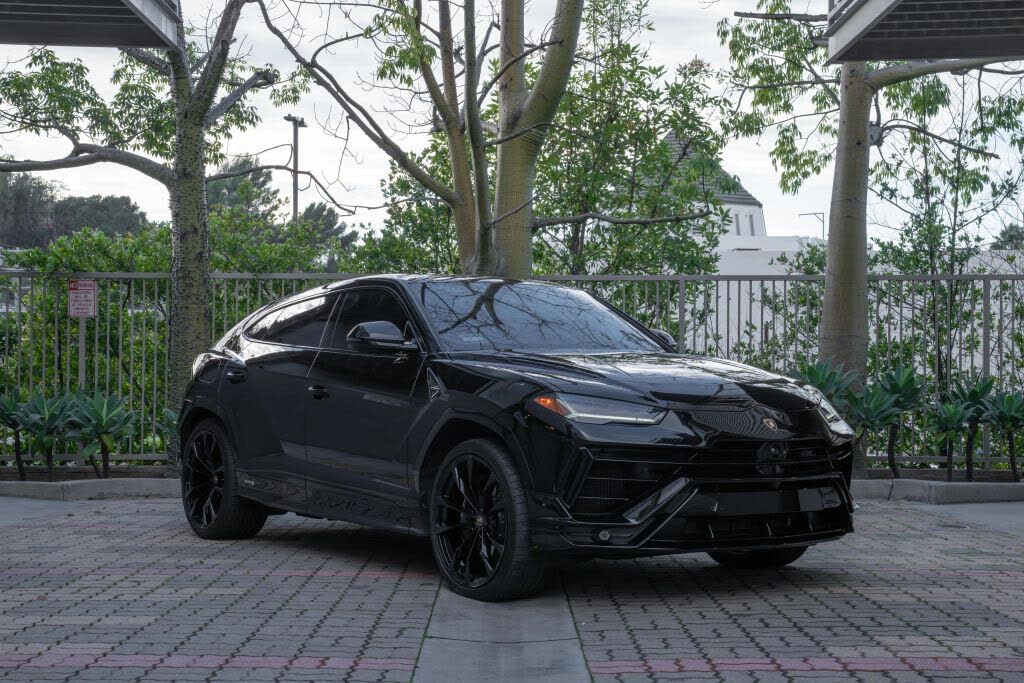 2024 Lamborghini Urus S AWD