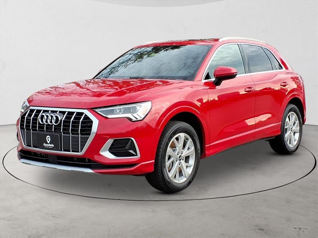 2024 Audi Q3 quattro Premium 40 TFSI