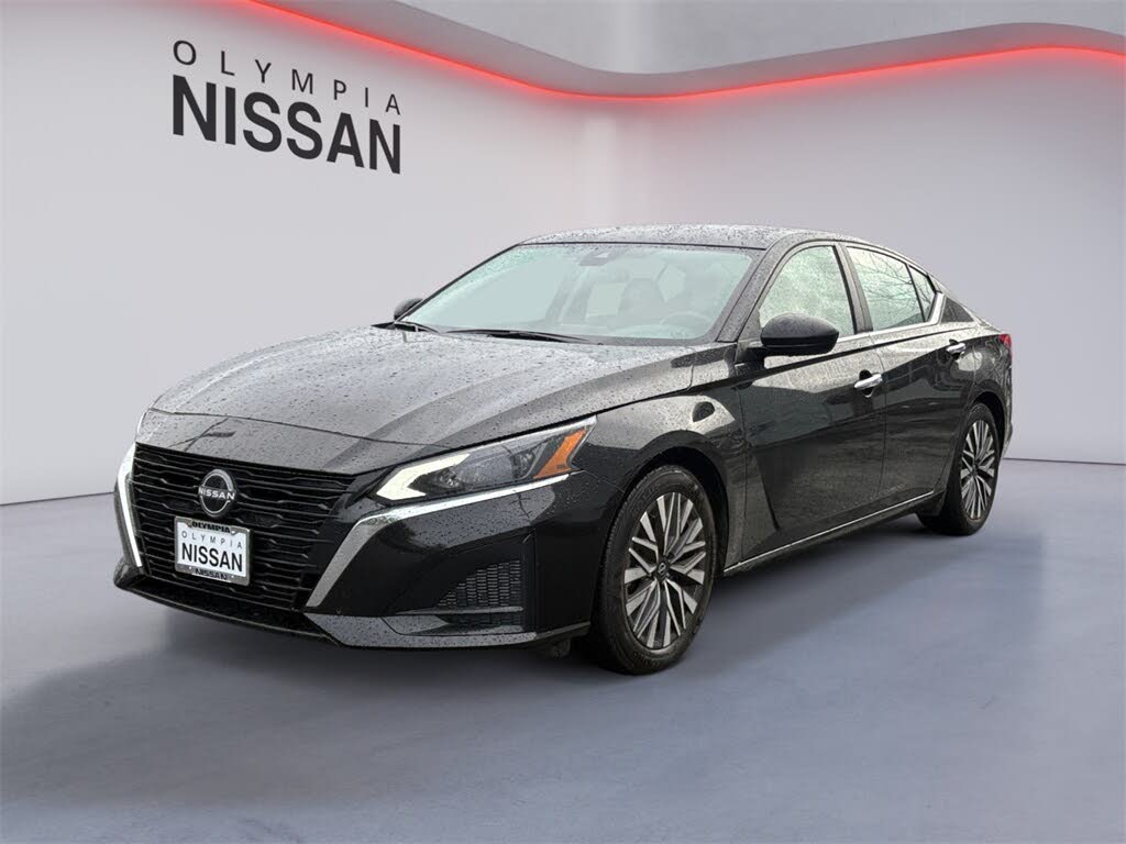 2024 Nissan Altima 2.5 SV FWD