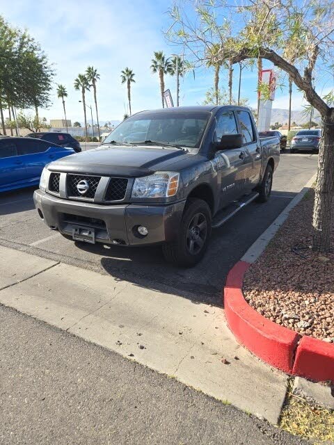 2006 Nissan Titan XE Crew Cab 2WD