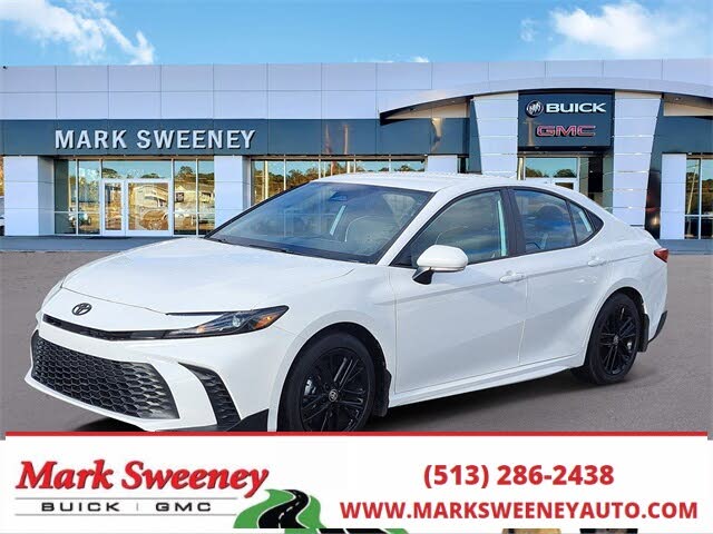 2025 Toyota Camry SE FWD