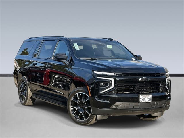 2025 Chevrolet Suburban RST 4WD