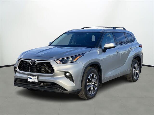 2022 Toyota Highlander XLE AWD