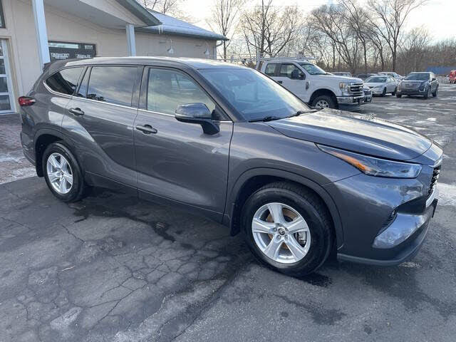 2022 Toyota Highlander LE AWD