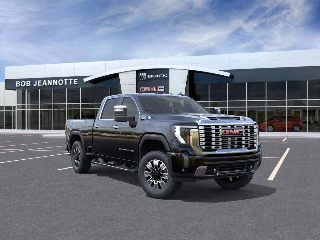 2025 GMC Sierra 2500HD Denali Crew Cab 4WD