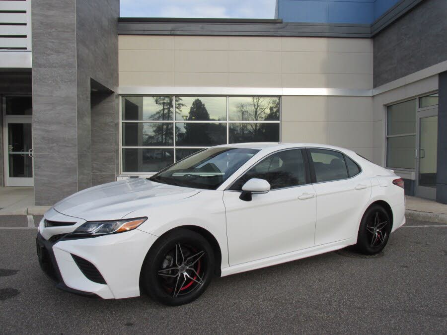 2018 Toyota Camry SE
