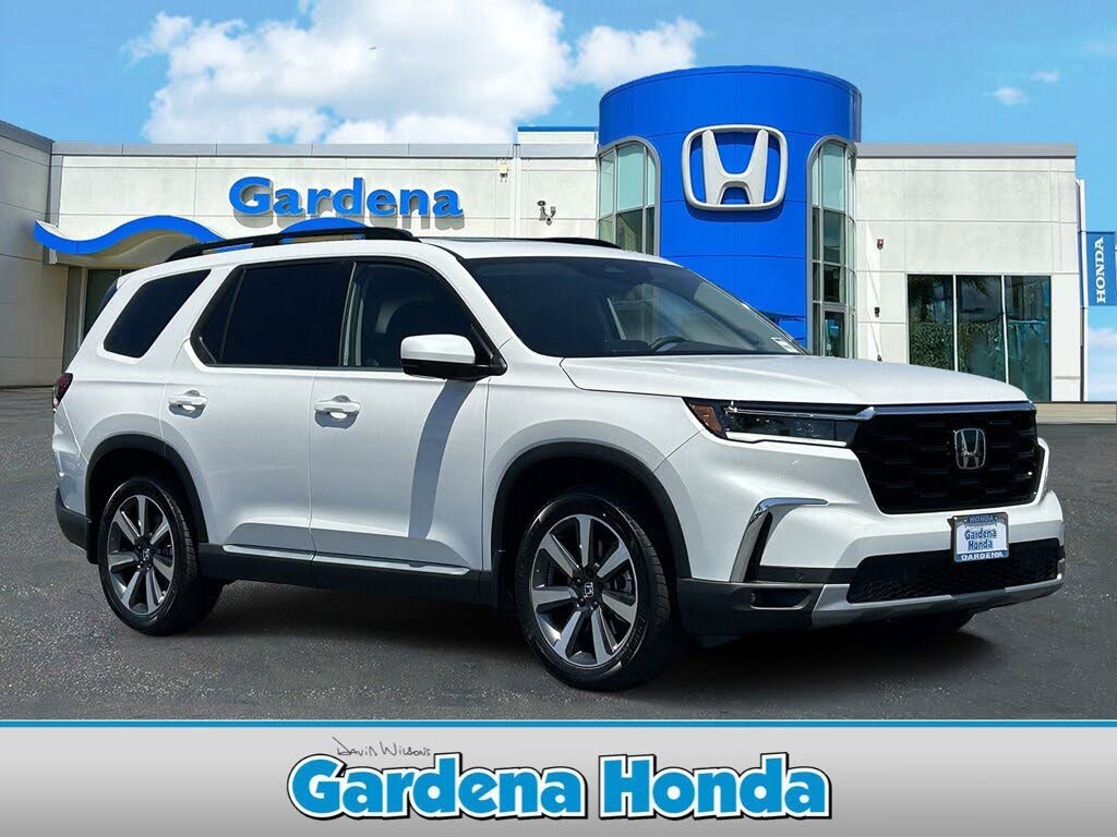 2025 Honda Pilot Touring FWD