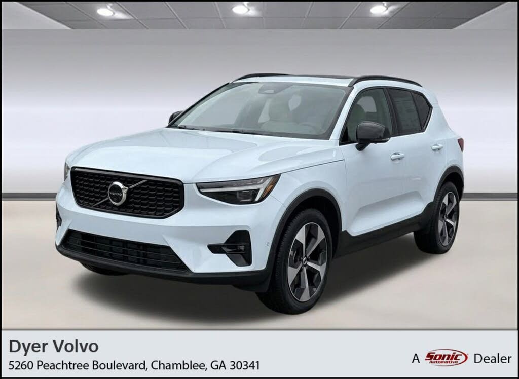 2026 Volvo XC40 B5 Plus AWD